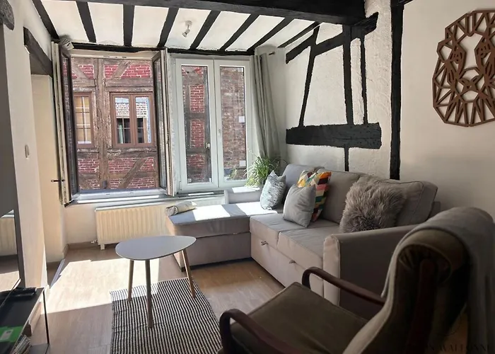 Petite Maison Typique En Outremeuse - 2 A 4 Personnes
